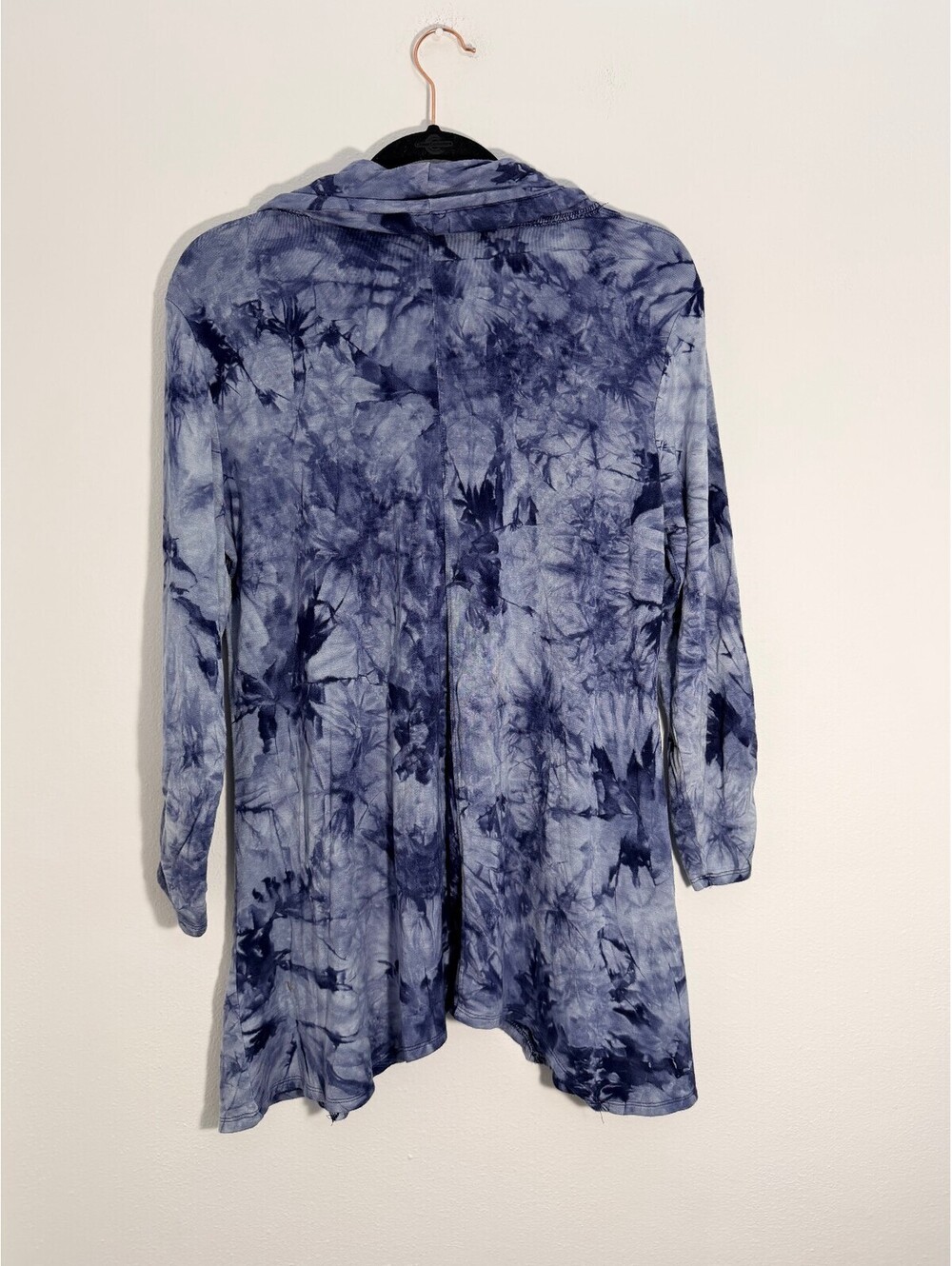 Ali Miles Tie Dye Cowl Neck Tunic Top Blue Rayon Stretch 3/4 Sleeve Size M - Picture 3 of 6